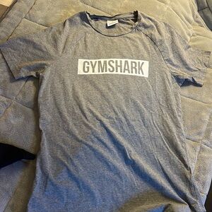 Gymshark men’s size small gray T-shirt